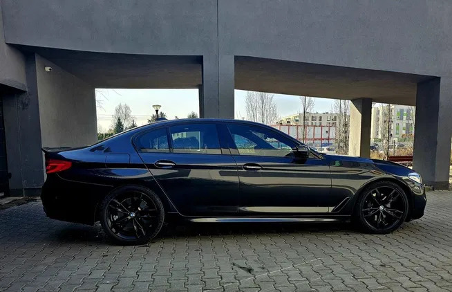 mazowieckie BMW Seria 5 cena 139999 przebieg: 210000, rok produkcji 2017 z Warszawa